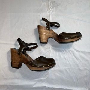 Kenneth Cole Block Heeled Sandals